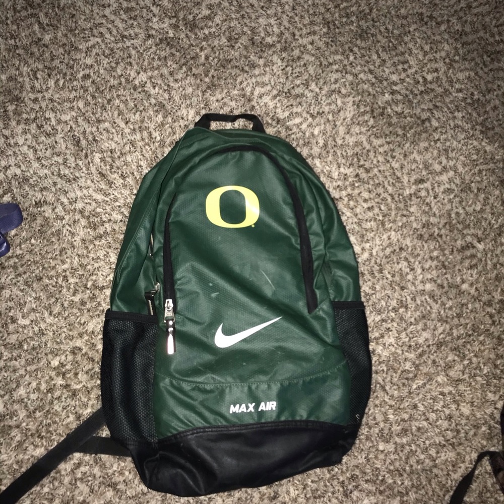 Green Oregon Nike air bag